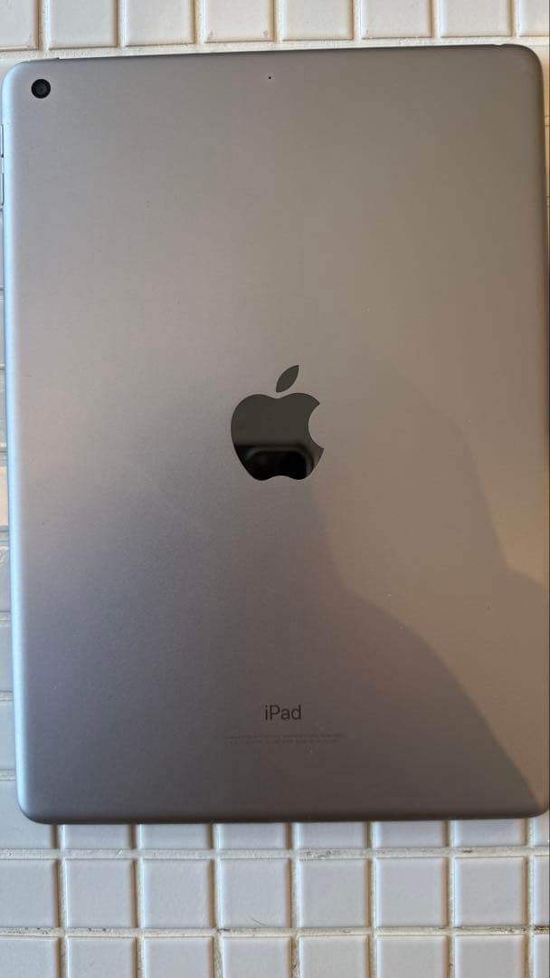 Apple iPad第6世代 32GB スペースグレー Wi-Fiモデル