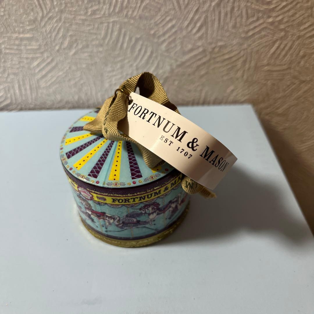 カカです。　フォートナム&メイソン　オーナメント2点