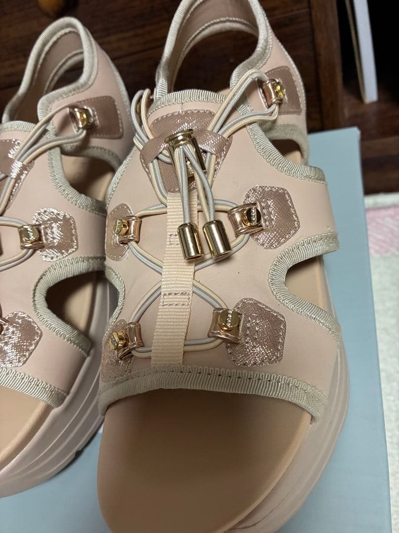 卑弥呼　スポーツサンダル　M 23.5cm ベージュ