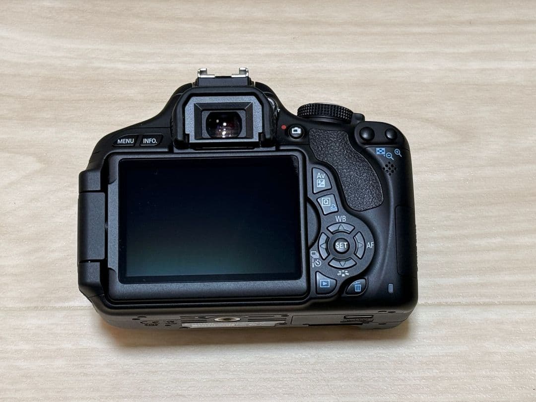 Canon EOS Kiss X5 ダブルズームキットEF-S18-55mm