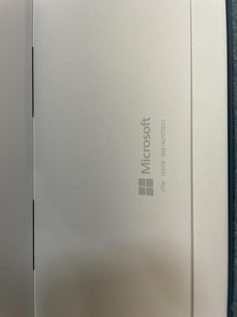 Microsoft Surface Pro 第5世代（2017年モデル）