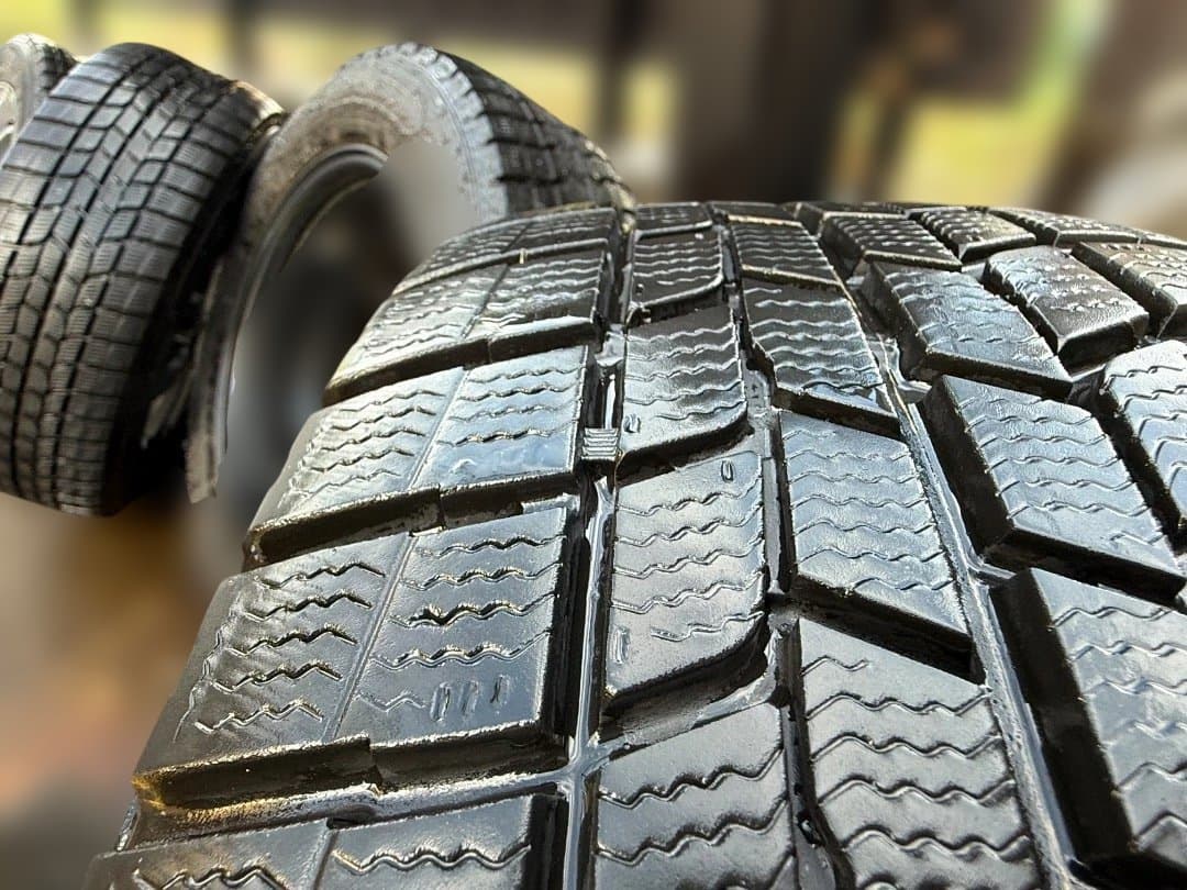 値下げ！215/60R16スタッドレスタイヤホイールセット　ヴェゼル等