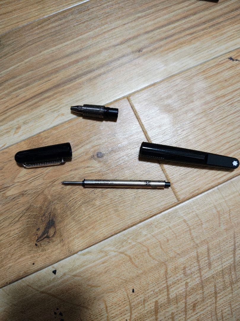 MONTBLANC マークニューソンローラーボールペン