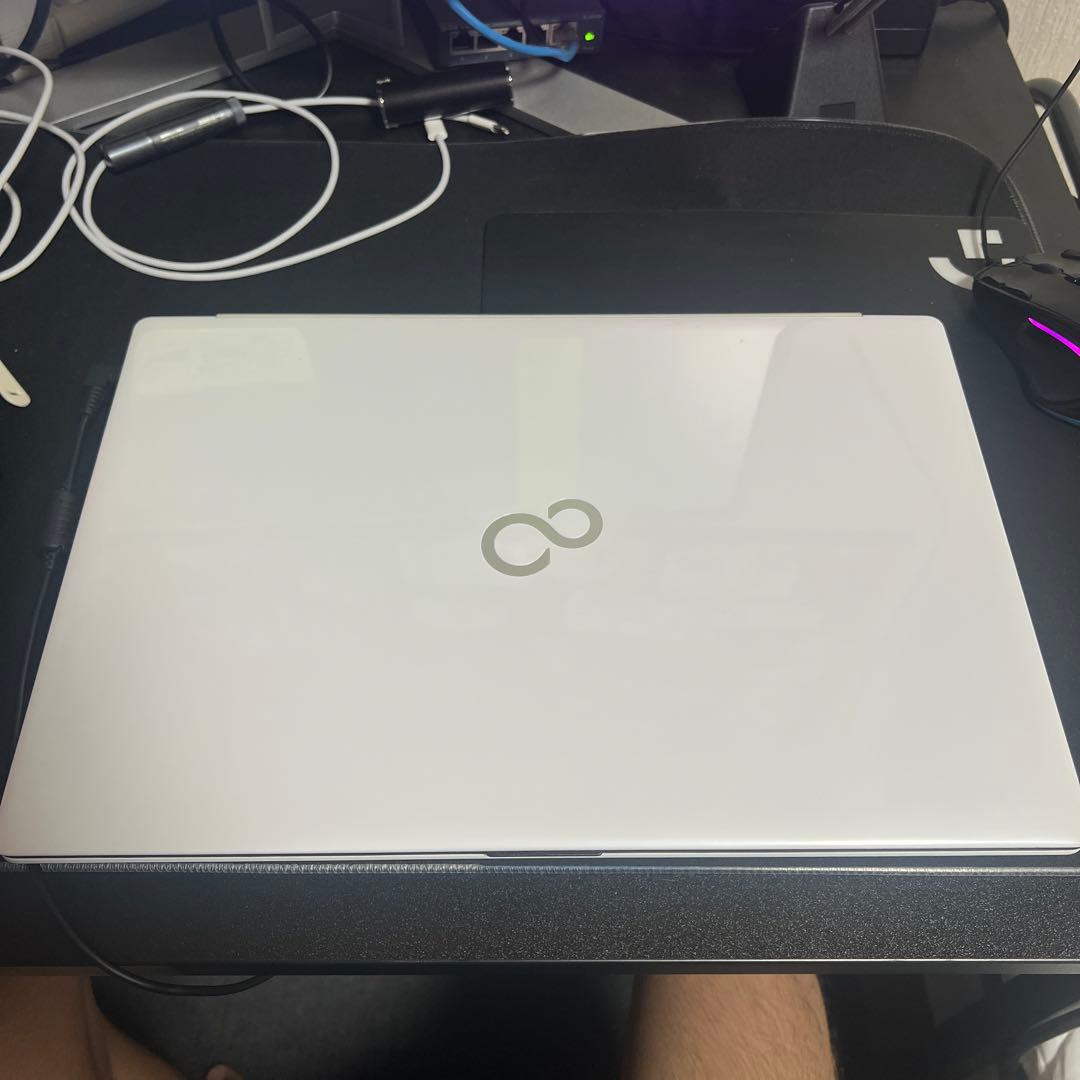 【ほぼ未使用品】富士通 LIFEBOOK AH480/H プレミアムホワイト