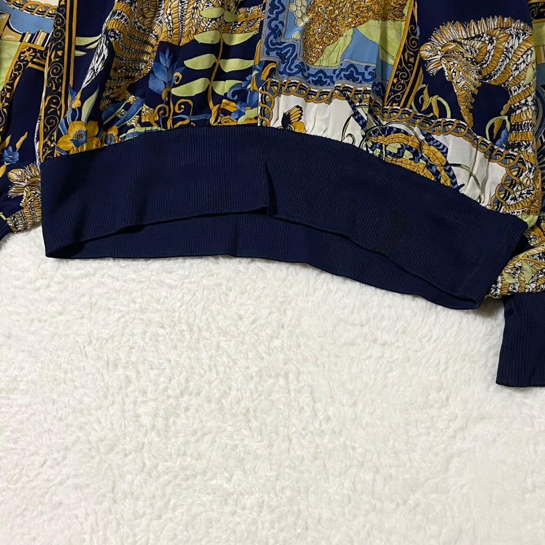 【美品】サルヴァトーレ フェラガモ 総柄 ブラウス ネイビー イエロー Sサイズ