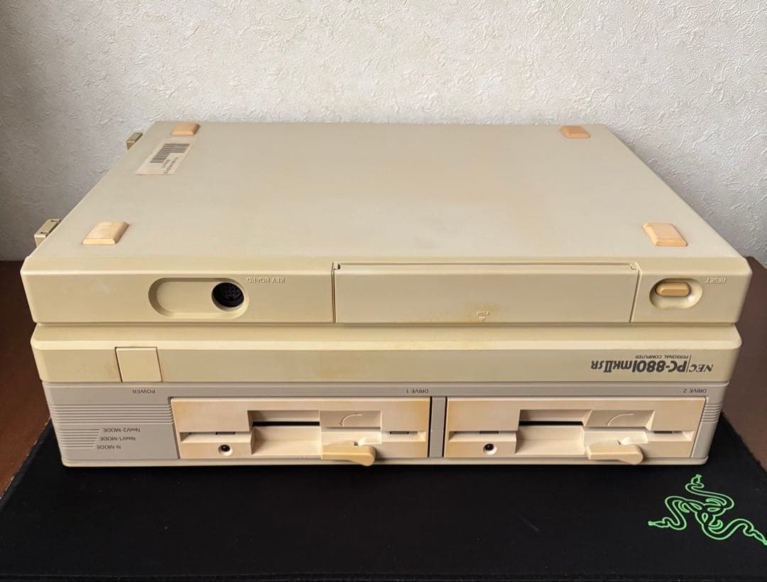 PC-8801mkIISR 本体とキーボード モニター セット 動作品