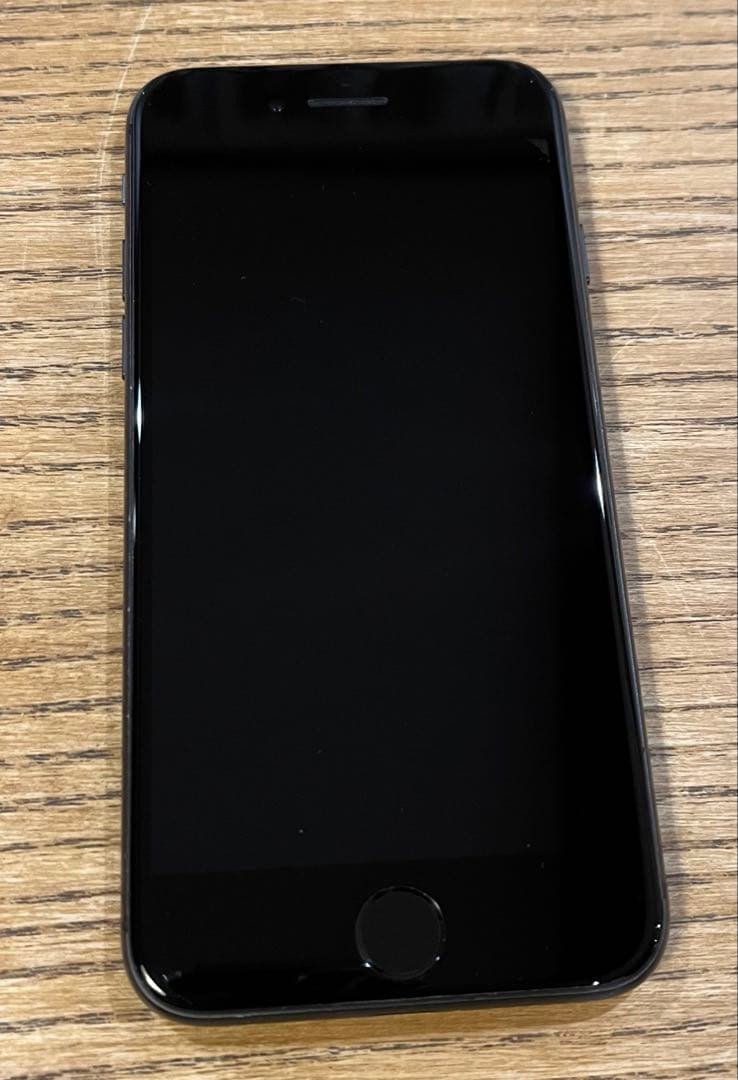 Apple　iPhone 8 本体　バッテリー100% SIMロックなし