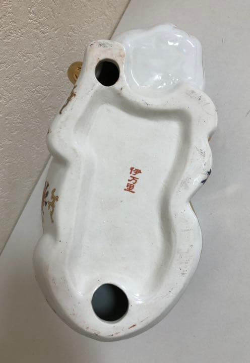 伊万里焼　眠り猫