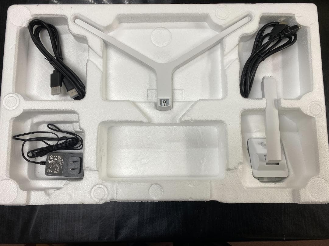 MONITOR COMPUTER 16:9 LED モニター本体ホワイト