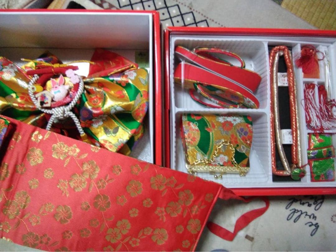 7歳向け・表側正絹・お着物のセット・帯リバーシブル