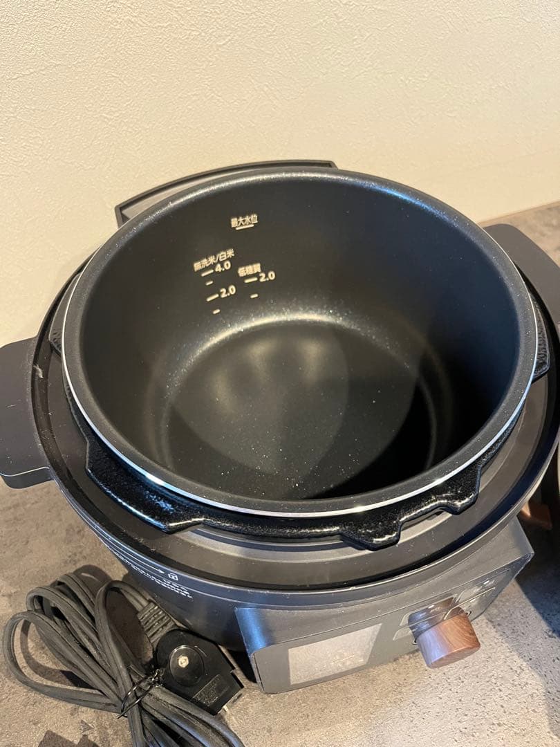 電気圧力鍋 アイリスオーヤマ 3L 4人用　新品未使用