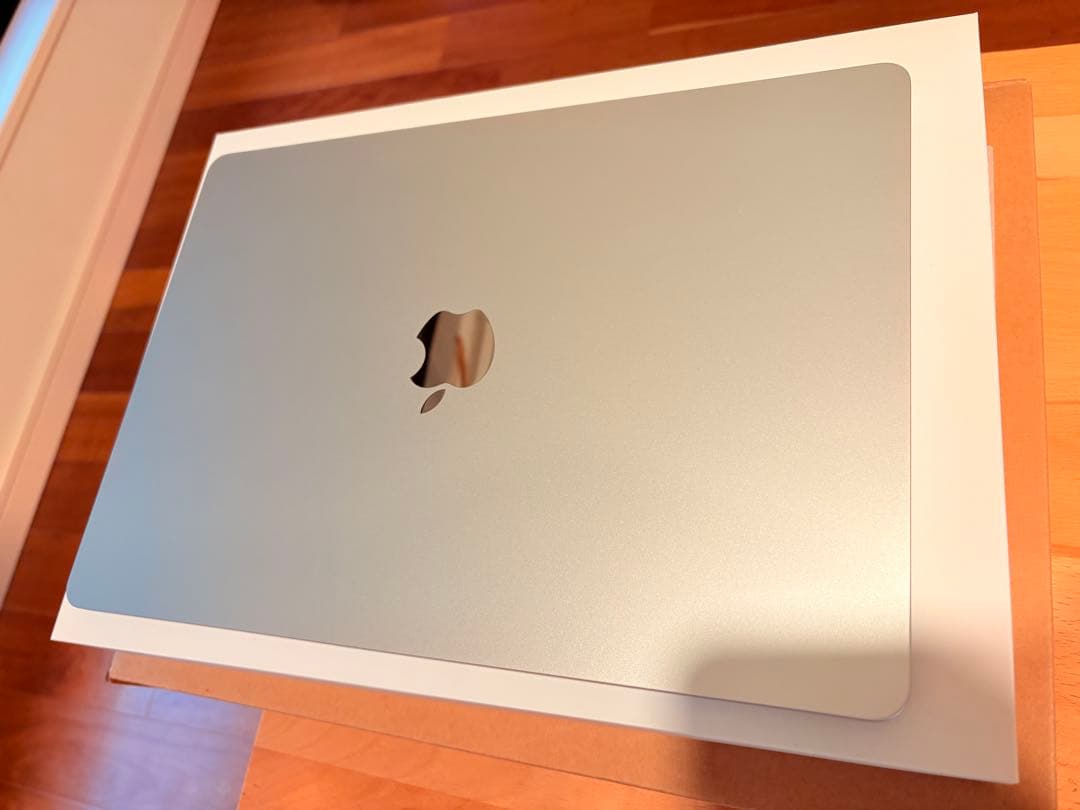 MacBook Air M2 15インチ シルバー 8GB 256GB