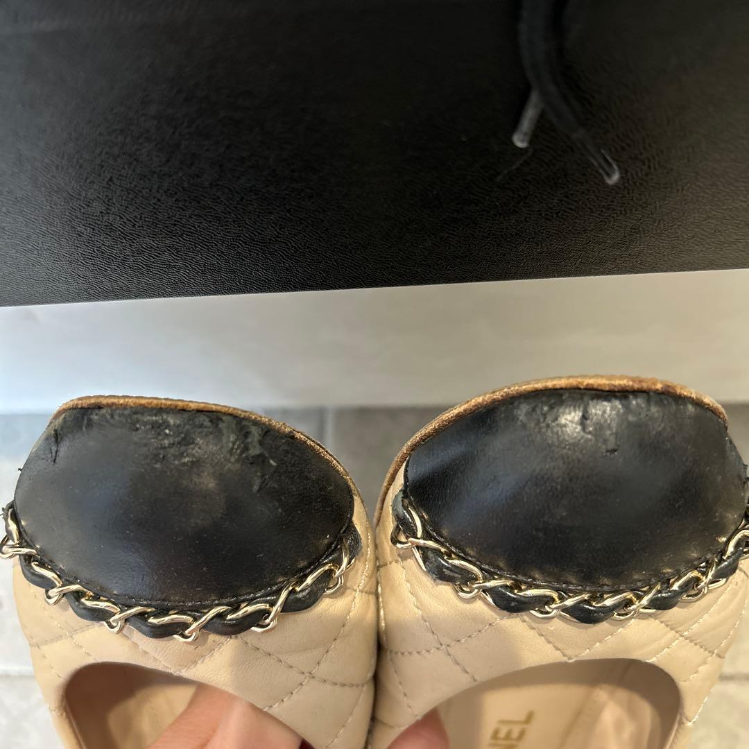 CHANEL キルティングフラットシューズ ベージュ・黒