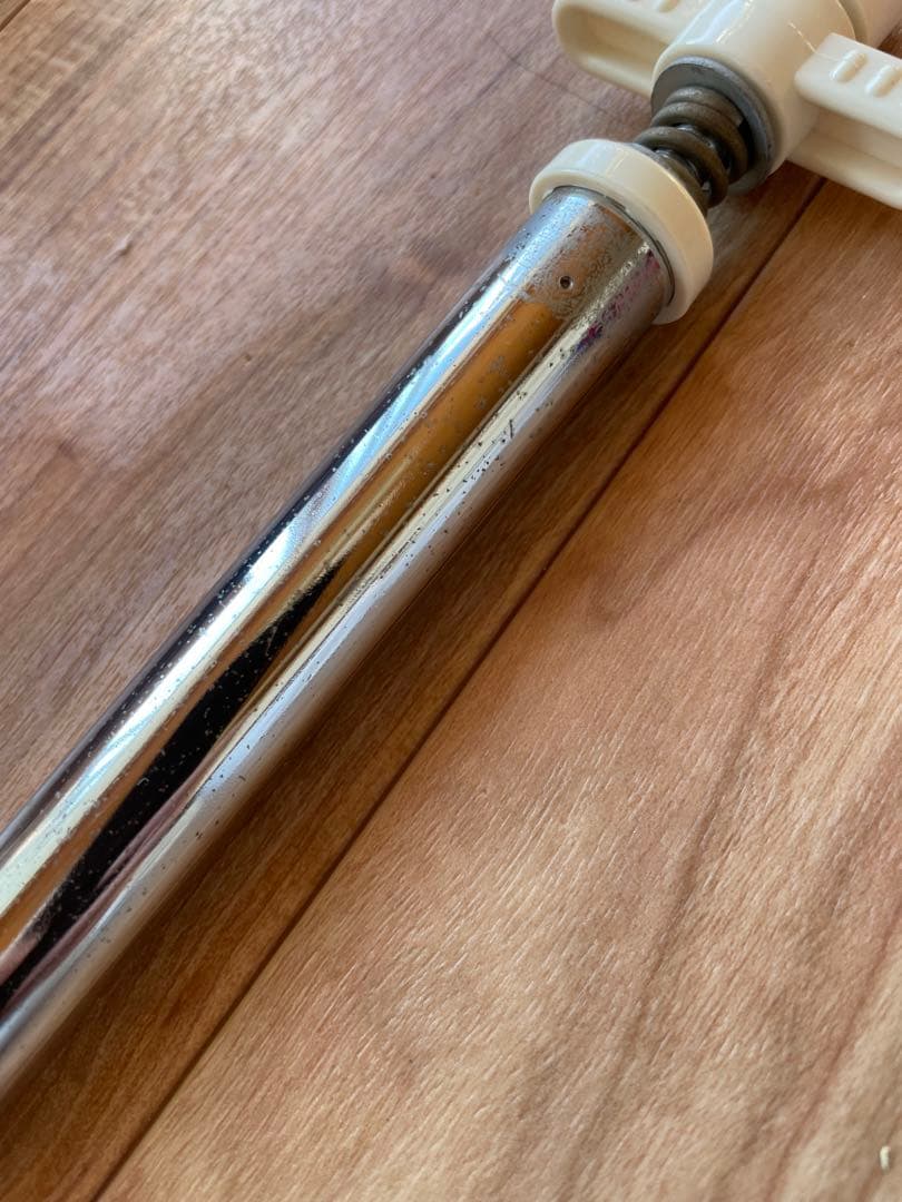 ボンビアルコン　キャットポール