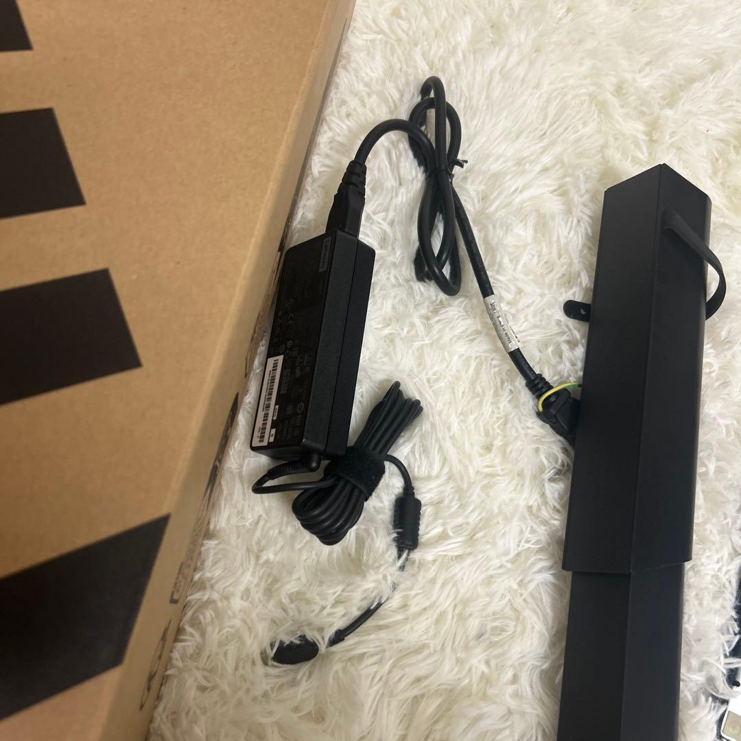 【美品】ThinkCentre Tiny-in-One 24 Gen 5 モニタ