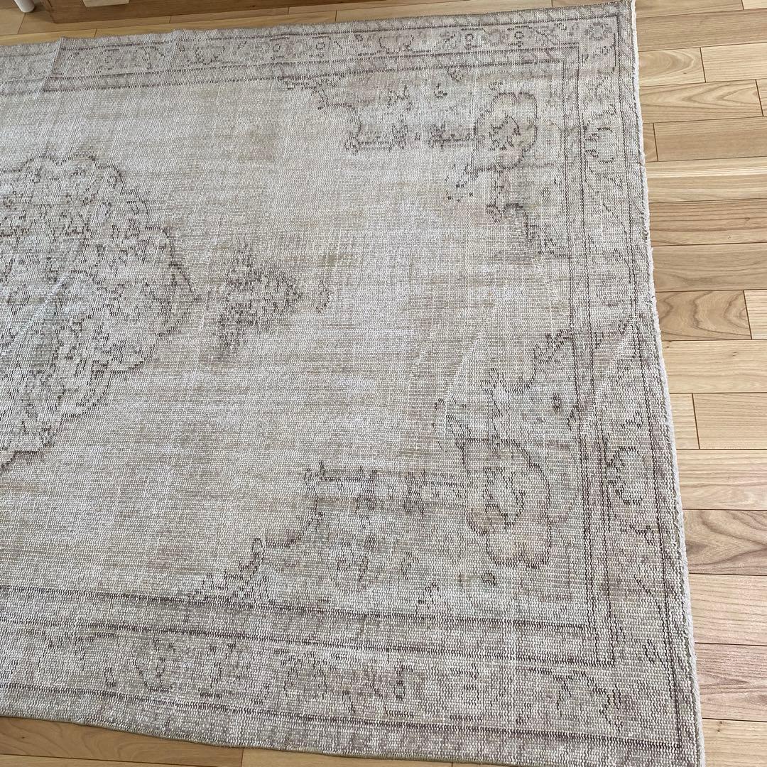 最終値下げ❣️ウール100%シャビ　アンティーク風ラグ