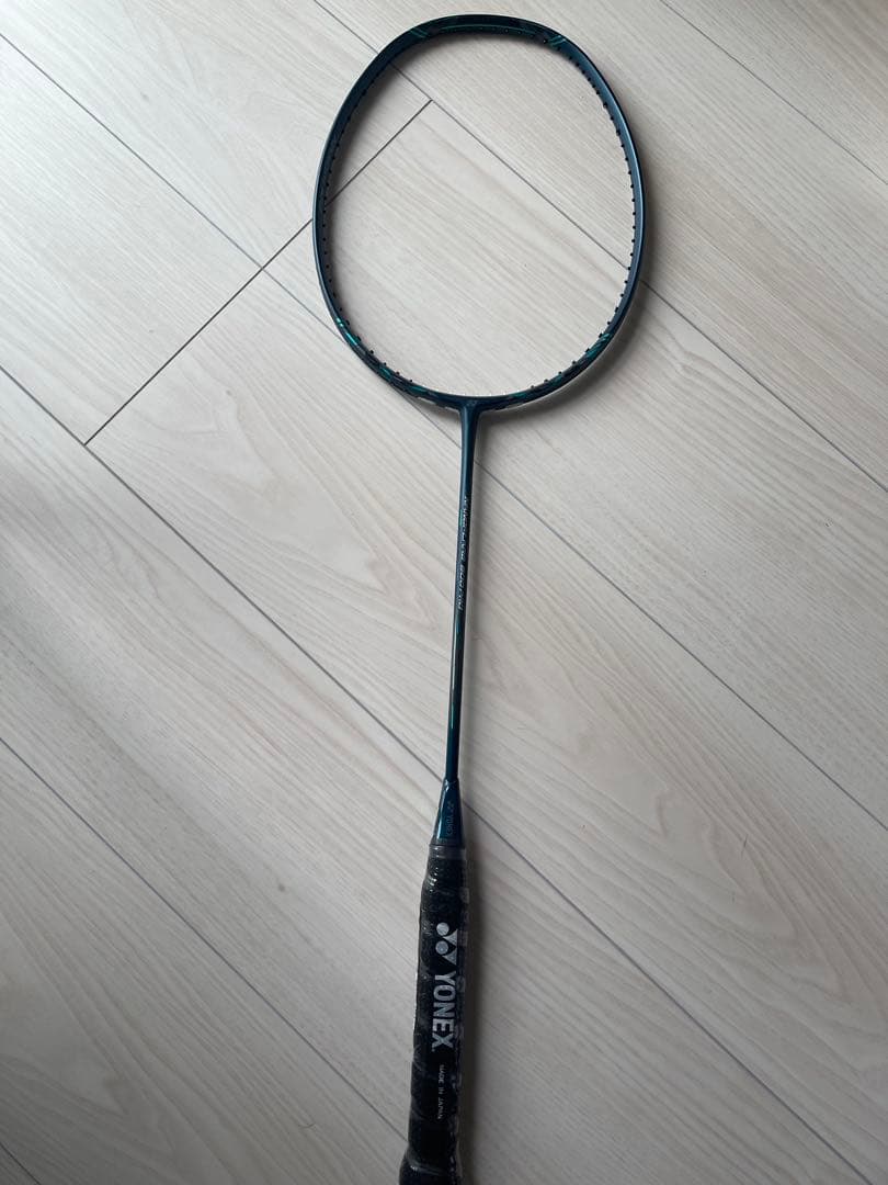 4UG5 ナノフレア800プロ　新品未使用　YONEX　バドミントン　ラケット