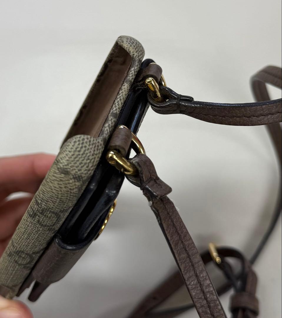 Gucci iPhone12ケース ショルダーストラップ付き