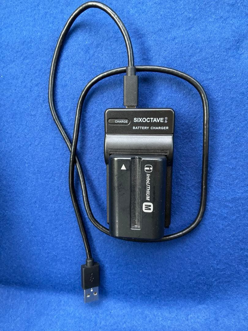 【セット】SONY α700 + 単焦点 ＋ バッテリー2個＋充電器