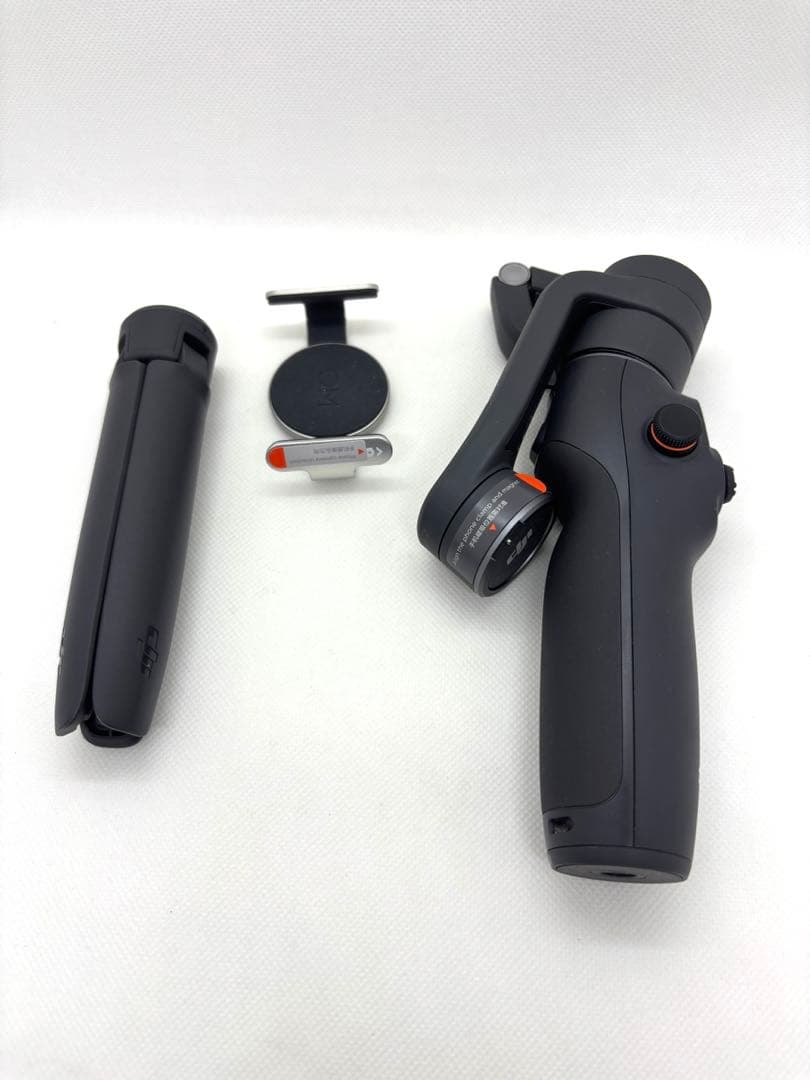 ほぼ未使用　DJI Osmo Mobile 6 スマートフォンスタビライザー