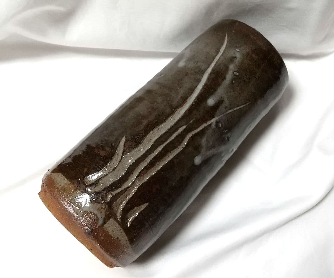 唐津焼 西岡小十 唐津 彫絵 花入 共箱 未使用品