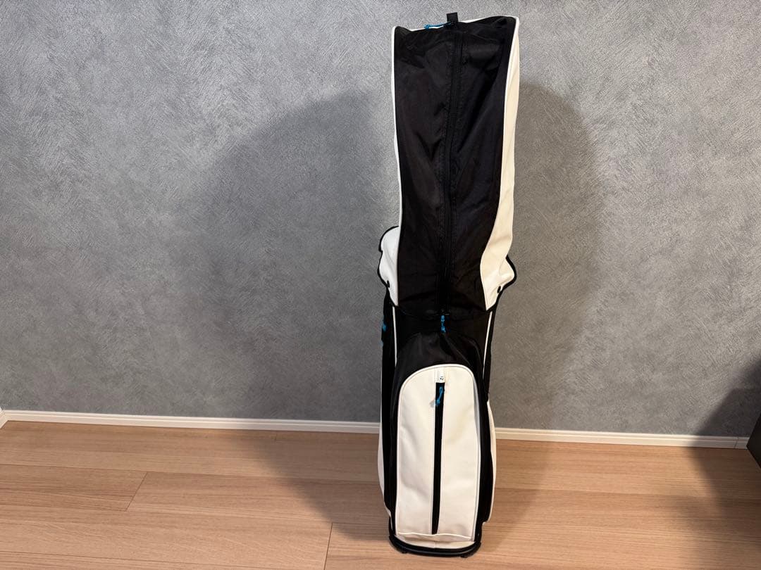 TaylorMade キャディバッグ ホワイト/ブラック