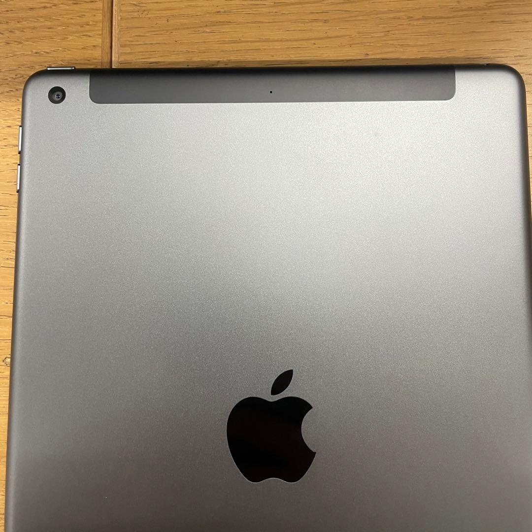 美品 iPad 第9世代 64GB SIMフリー スペースグレイMk473J/A