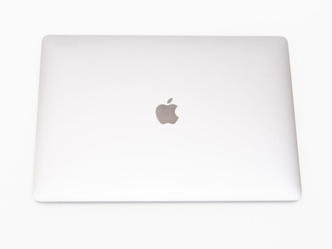 MacBook Pro 2019 15インチ i9 / 32GB / 1TB