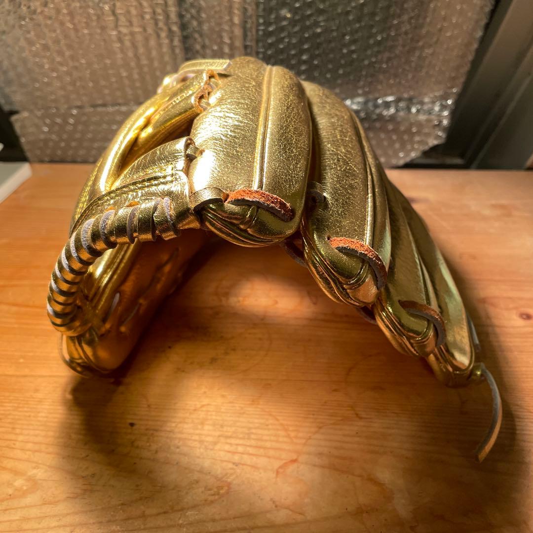 本日買う男に売る。阪神優勝記念。　ゴールデン野球グローブ　大人用　内野