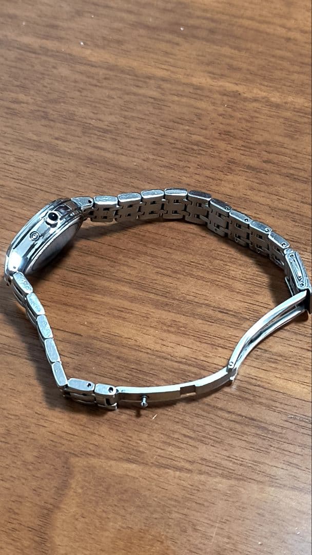 SEIKO EXCELINE シルバー 電波時計