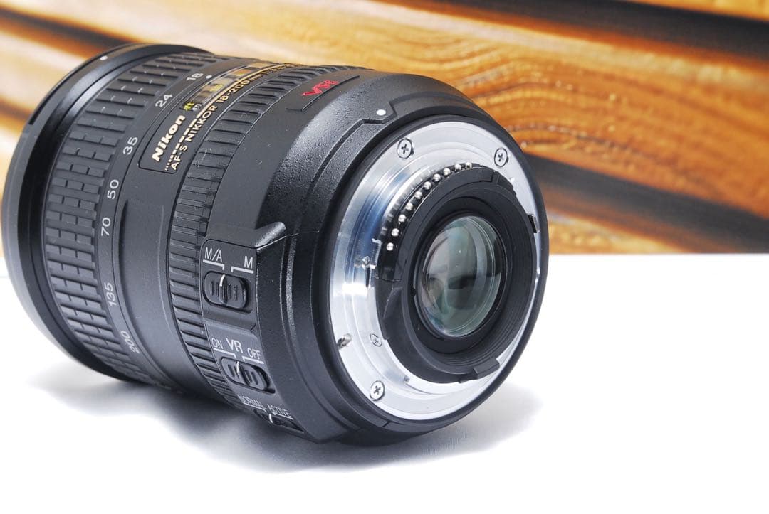 困ったらこれ一本 Nikon AF-S 18-200mm VR★ 付属備品多数