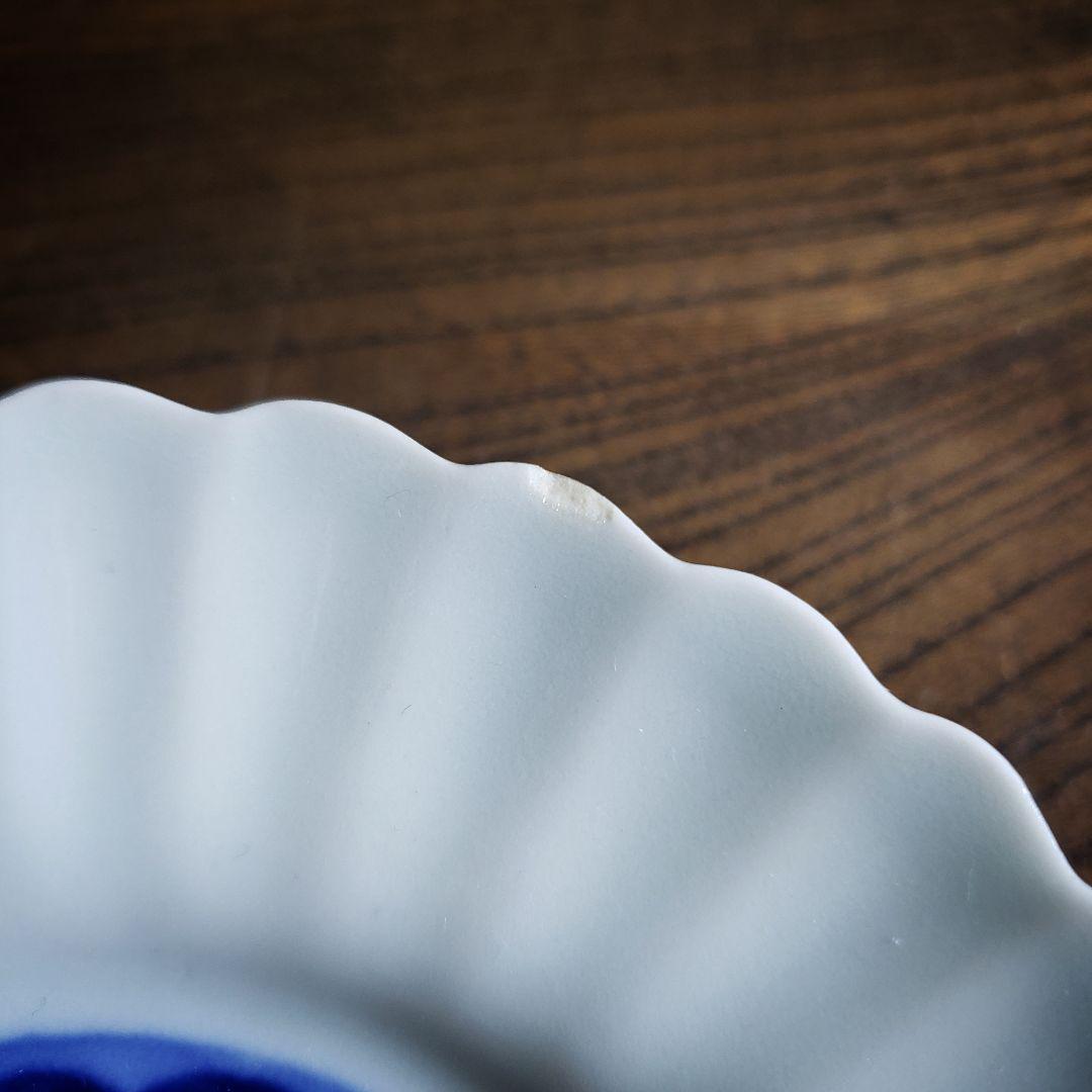 菊花形 皿 輪花 二枚 白磁 染付 四弁花 薄造 明治 大正 訳あり 欠け