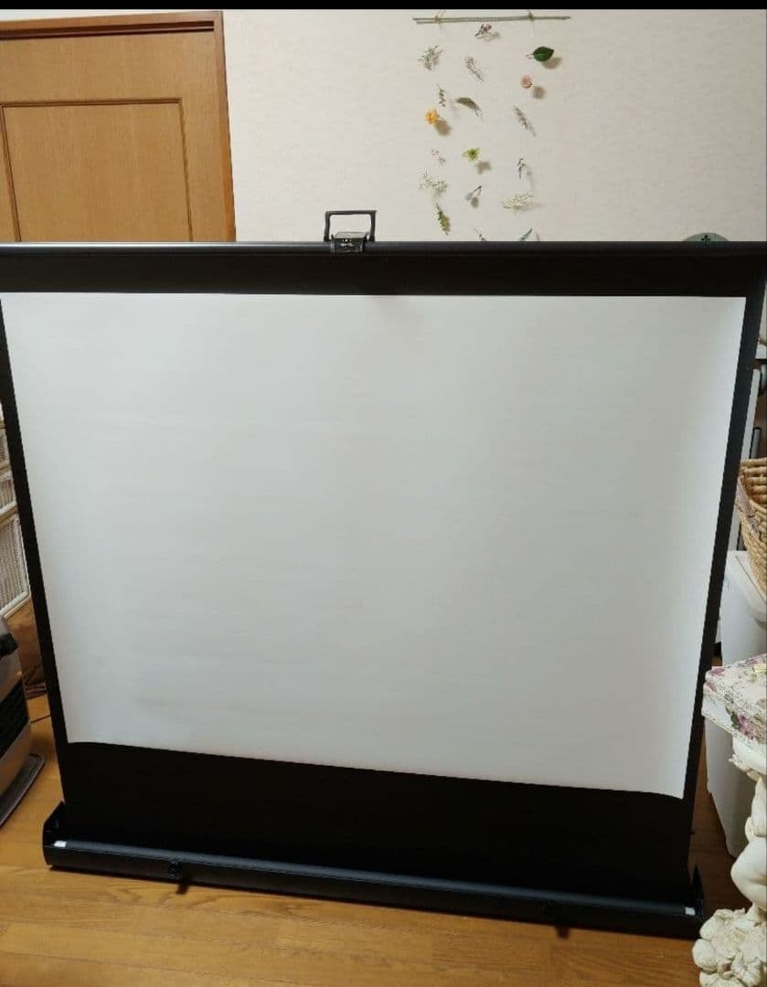 【美品】プロジェクタースクリーン　60インチ パンタグラフ