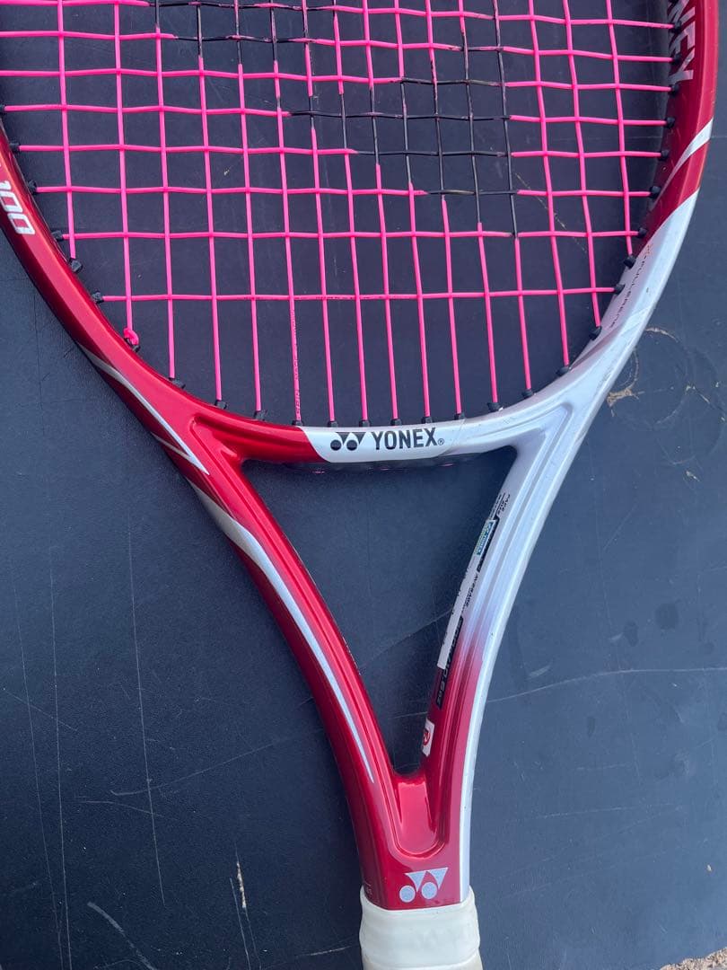 YONEX テニスラケット 赤/黒