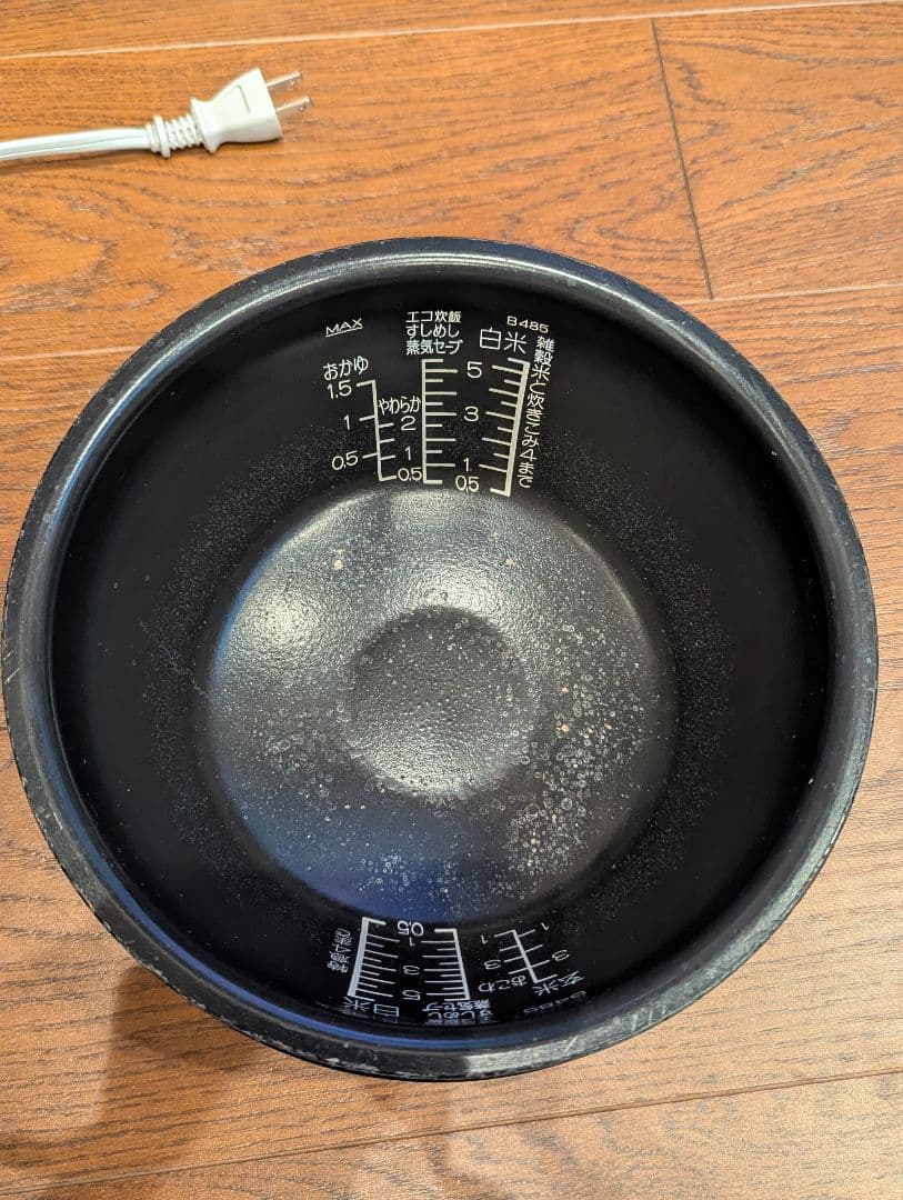 zojirushi NW- AT10 極め炊き　圧力IH炊飯ジャー　南部鉄器