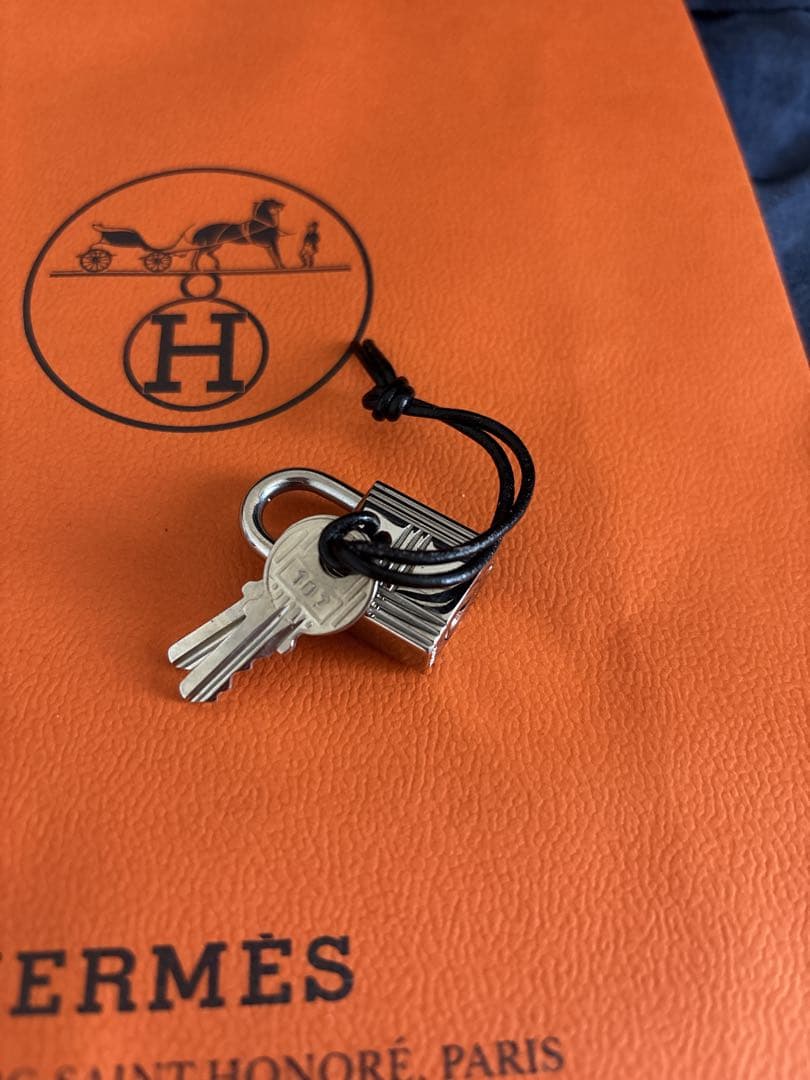 HERMES 南京錠と鍵セット