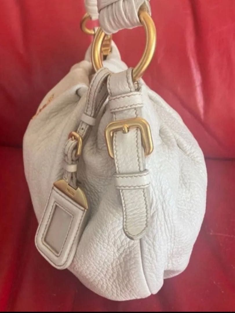 PRADA ホワイトレザー　ワンショルダーバッグ　プラダ