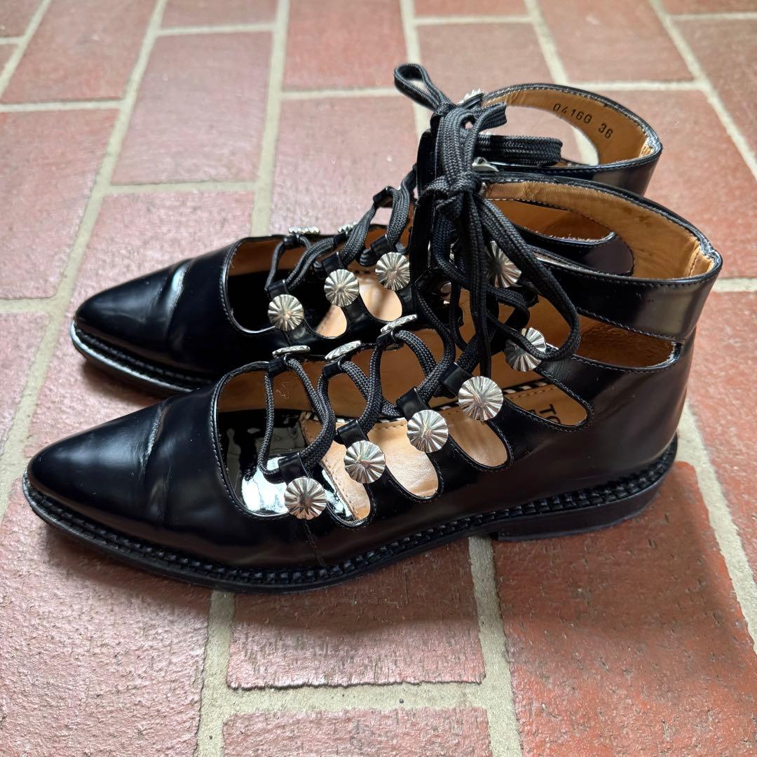 TOGA レースアップシューズ