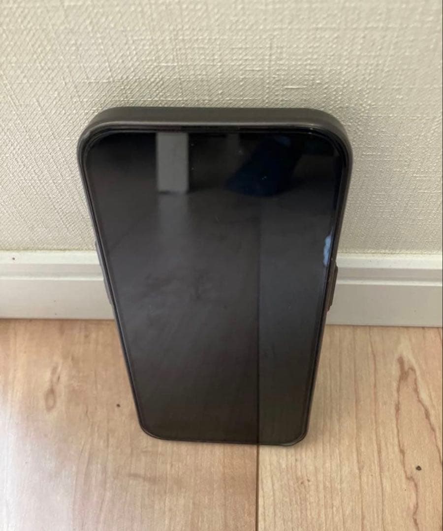 iPhone15pro ブラックチタニウム256GBSIMフリー