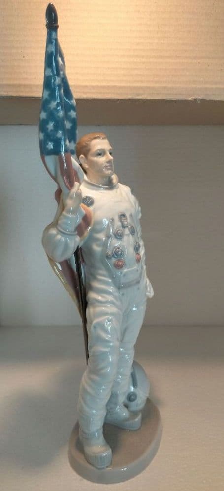 リヤドロ lladro アポロ 宇宙飛行士 バズ オルドリン