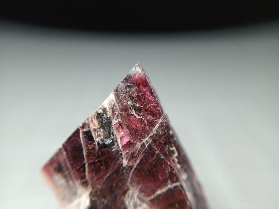 国産鉱物　パイロクスマンガン石　3cm　原石　Pyroxmangite　鉱物標本