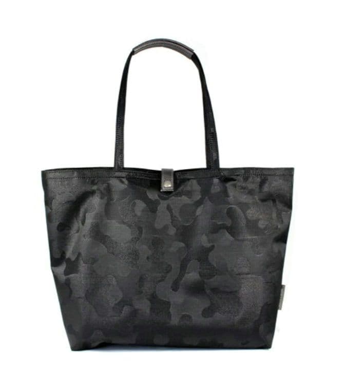 【新品未使用】サロンドアルファードグリッターカモフラエコバックＭ