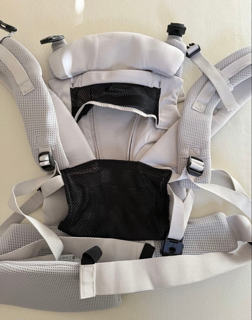 美品Aprica Laclis アップリカ　ラクリス　抱っこ紐　ホワイトアッシュ