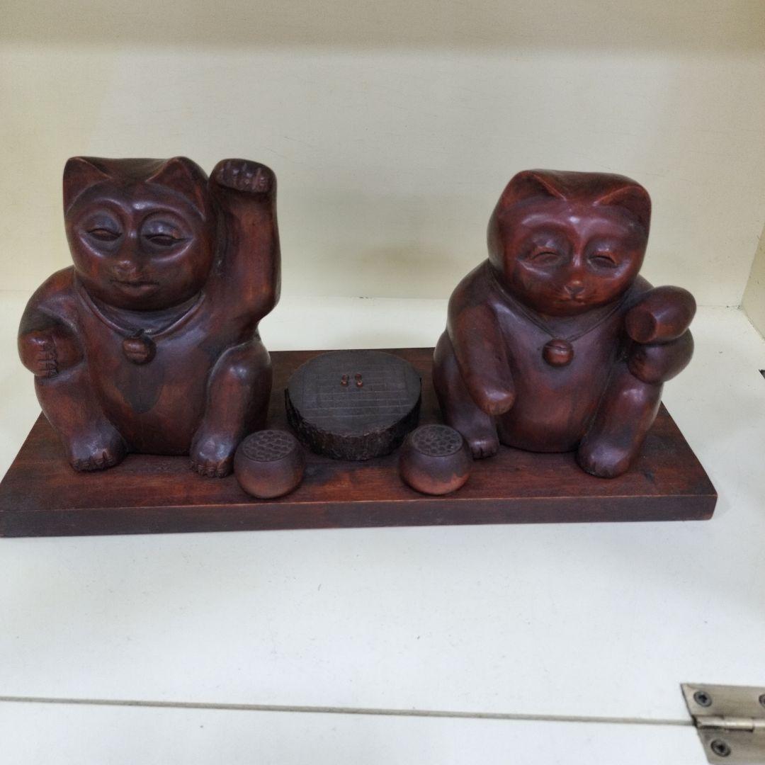 木彫りの縁起猫