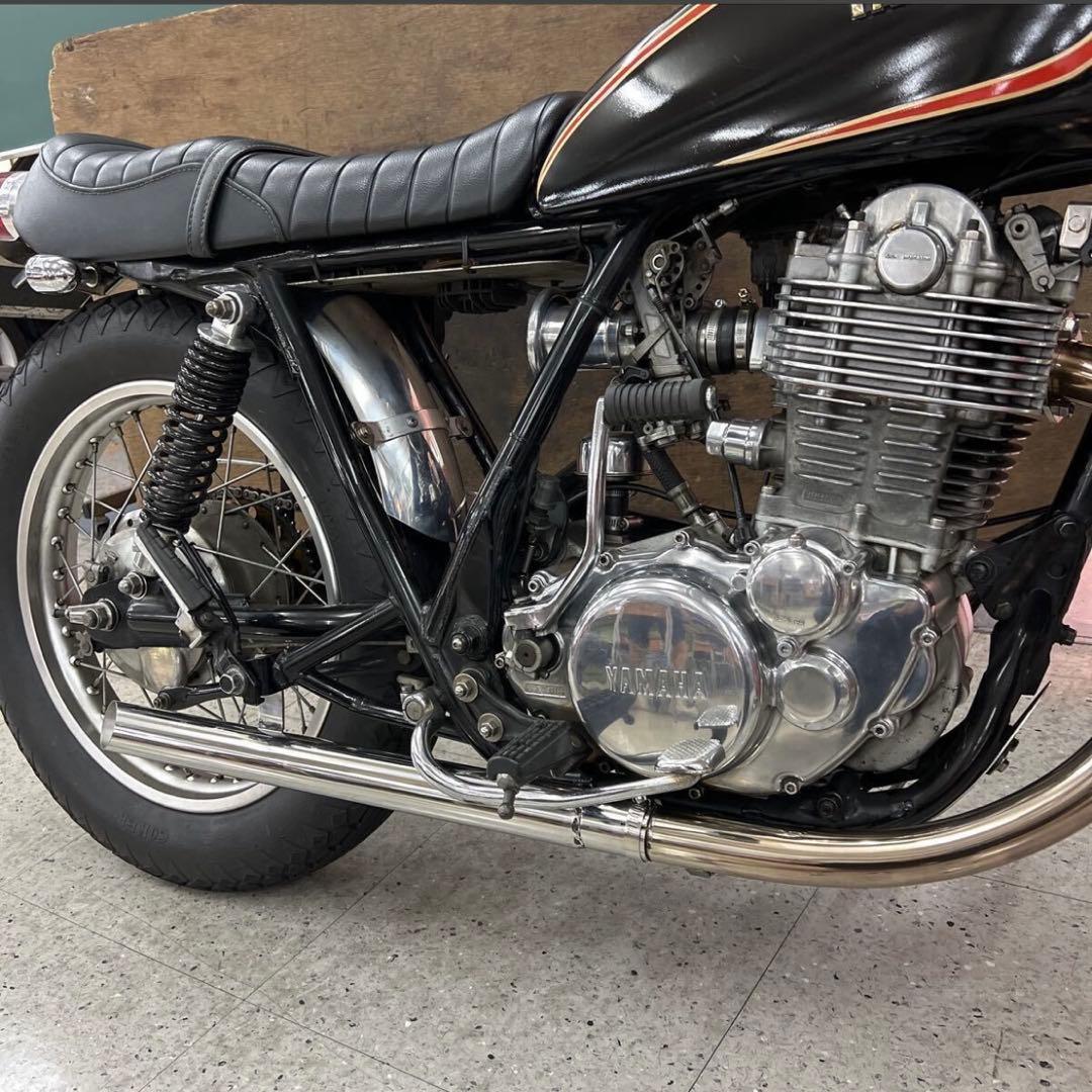 ど*ゃ様 ワンオフ　SR400 ショート菅　ドラッグパイプスラッシュカットマフラ