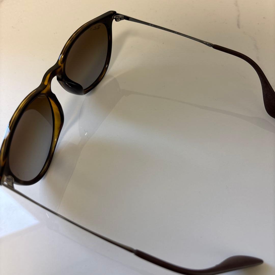 Ray-Ban ERIKA レイバン　エリカ