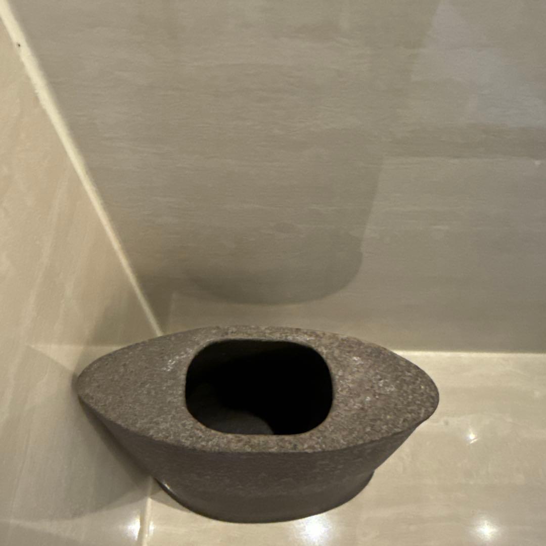 奥能登 珠洲焼 黒の円筒形花器 約10cm