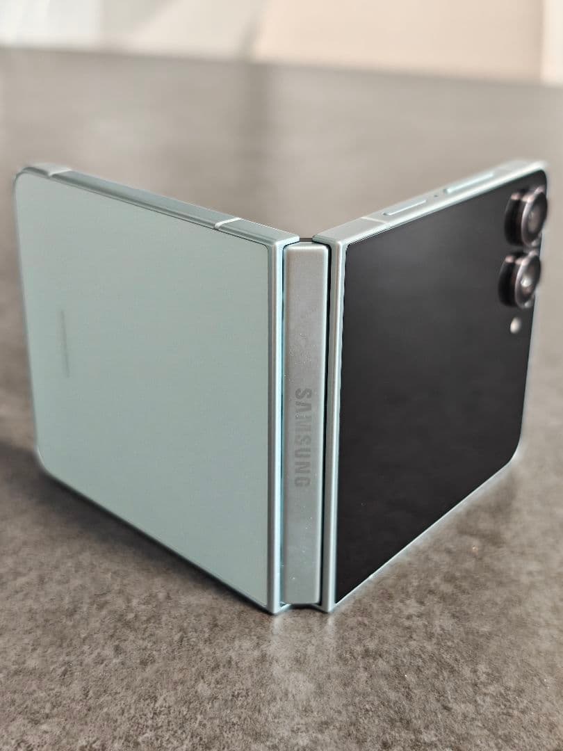 Samsung Galaxy Z Flip 7 SIMフリー