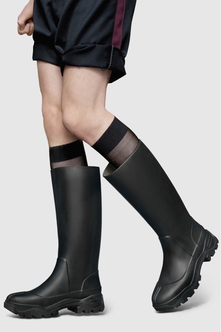 新品 定価179300円 メゾン マルジェラ タビ ロング ラバー ブーツ 黒