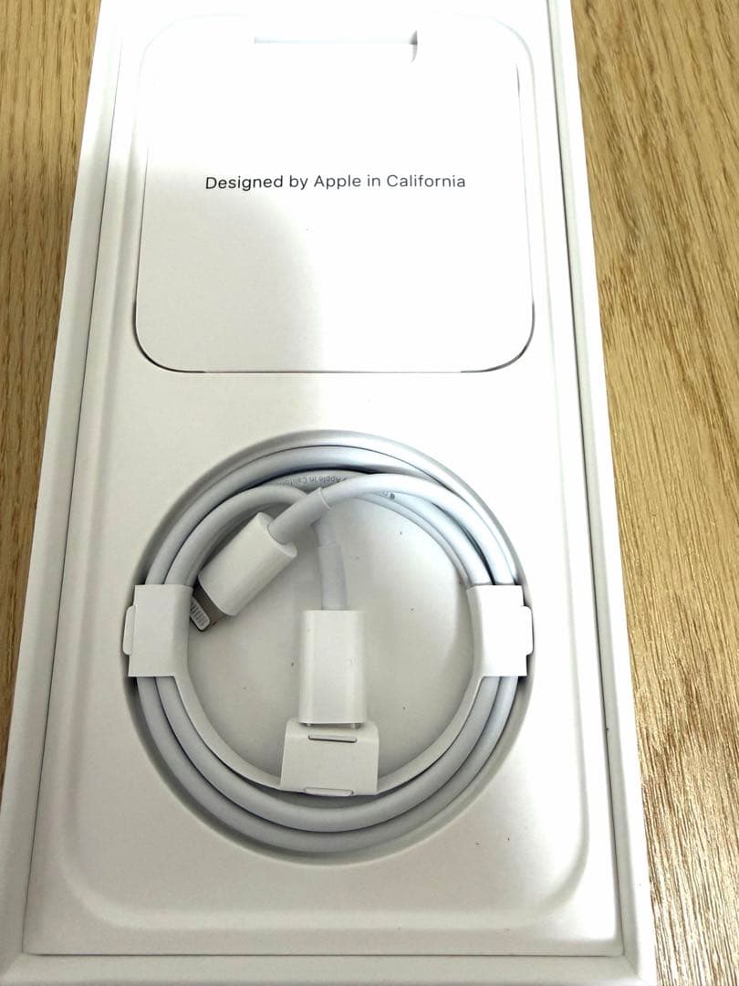 Apple iPhone 13 スターライト 本体 128GB simフリー